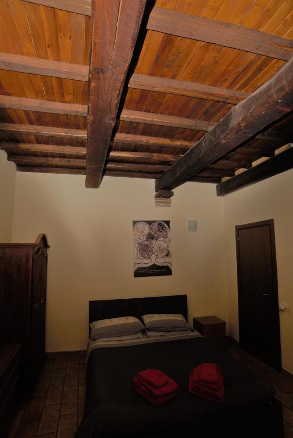 Apartamento Via Della Posterna Spoleto Exterior foto