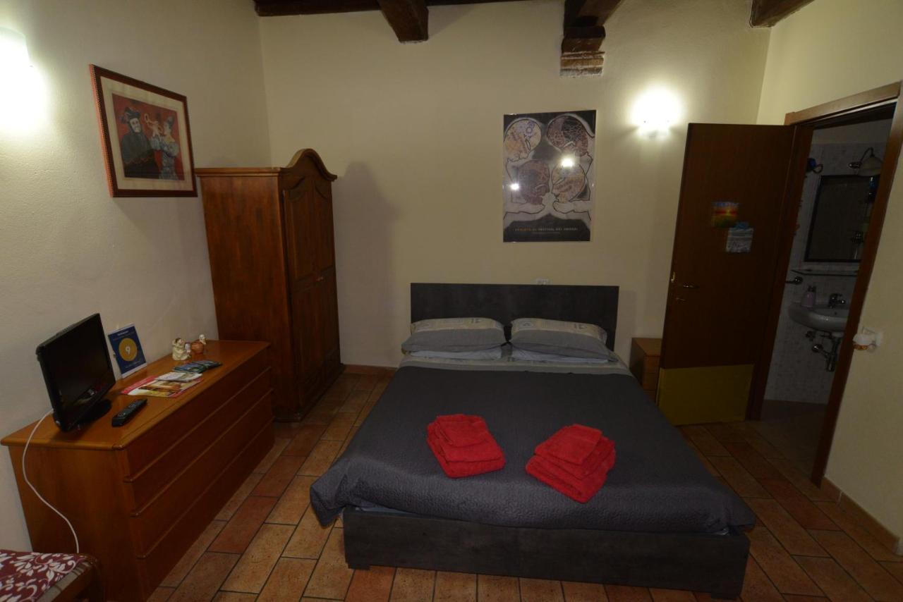 Apartamento Via Della Posterna Spoleto Exterior foto