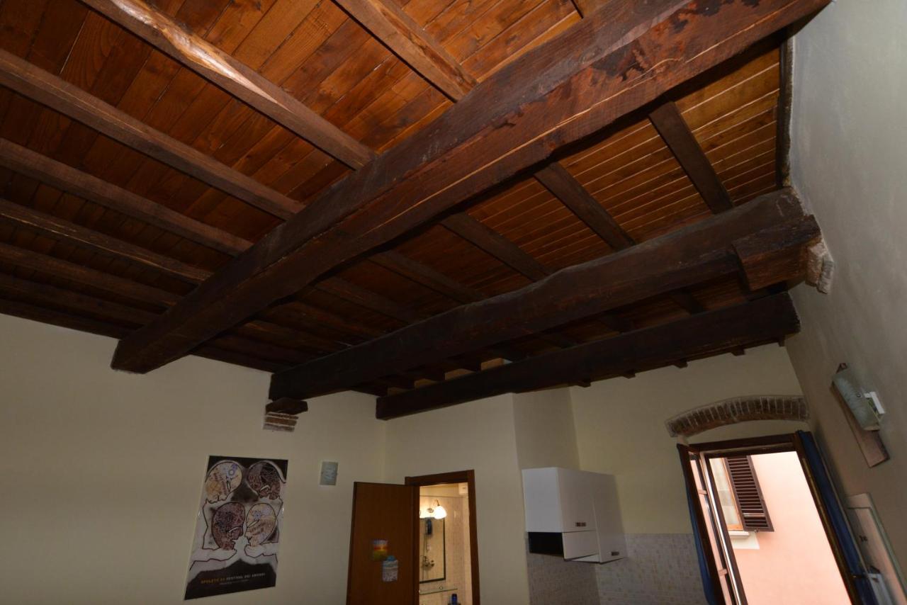Apartamento Via Della Posterna Spoleto Exterior foto